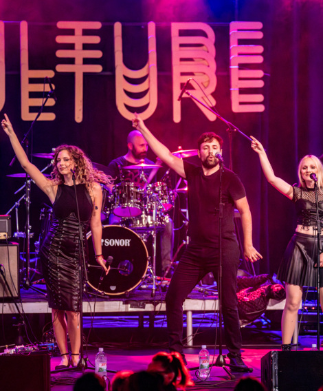 🎤Retro večer u Solinama: Zlatna era glazbe uz LevelOne
